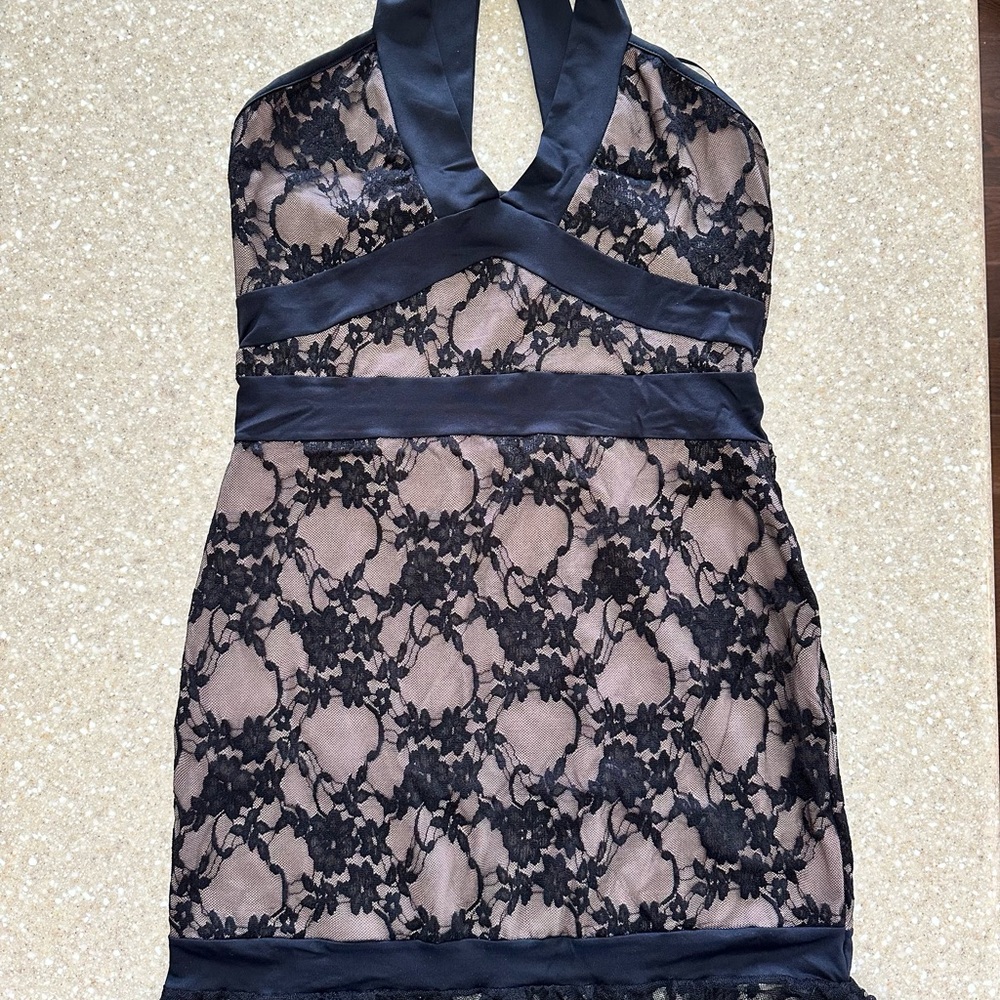 Elegant Black Lace Halter Dress
